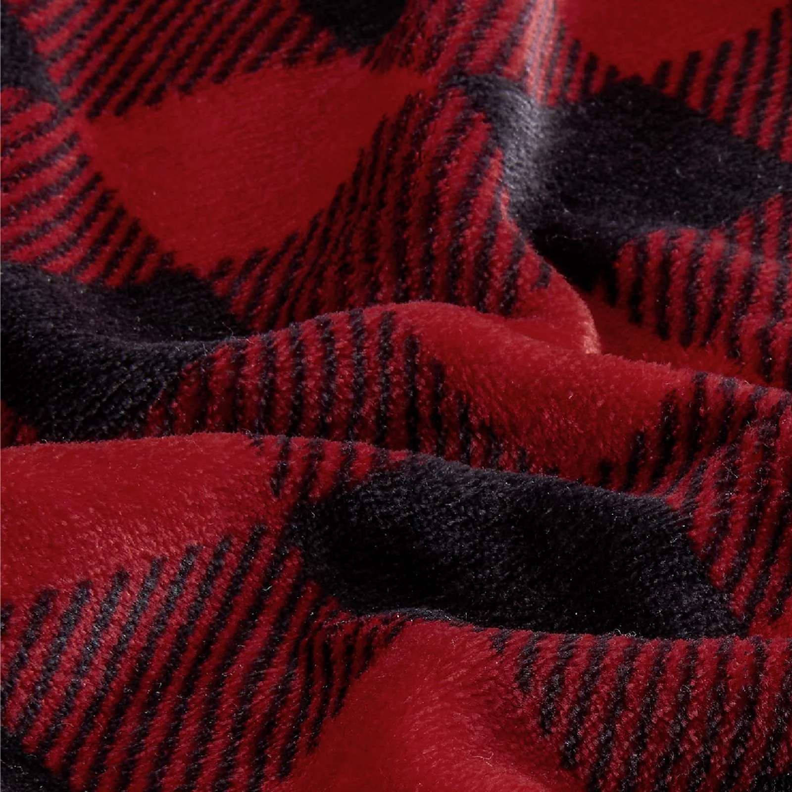 BEDELITE Flannel Sheets Queen Size Bed Set, Luxury Red and Black Plaid Christmas Bedding Set, Super Soft & Warm Fuzzy Fleece Sheets 4 Piece(Include Fitted Sheet, Flat Sheet, 2 Pillowcases) - Image 7