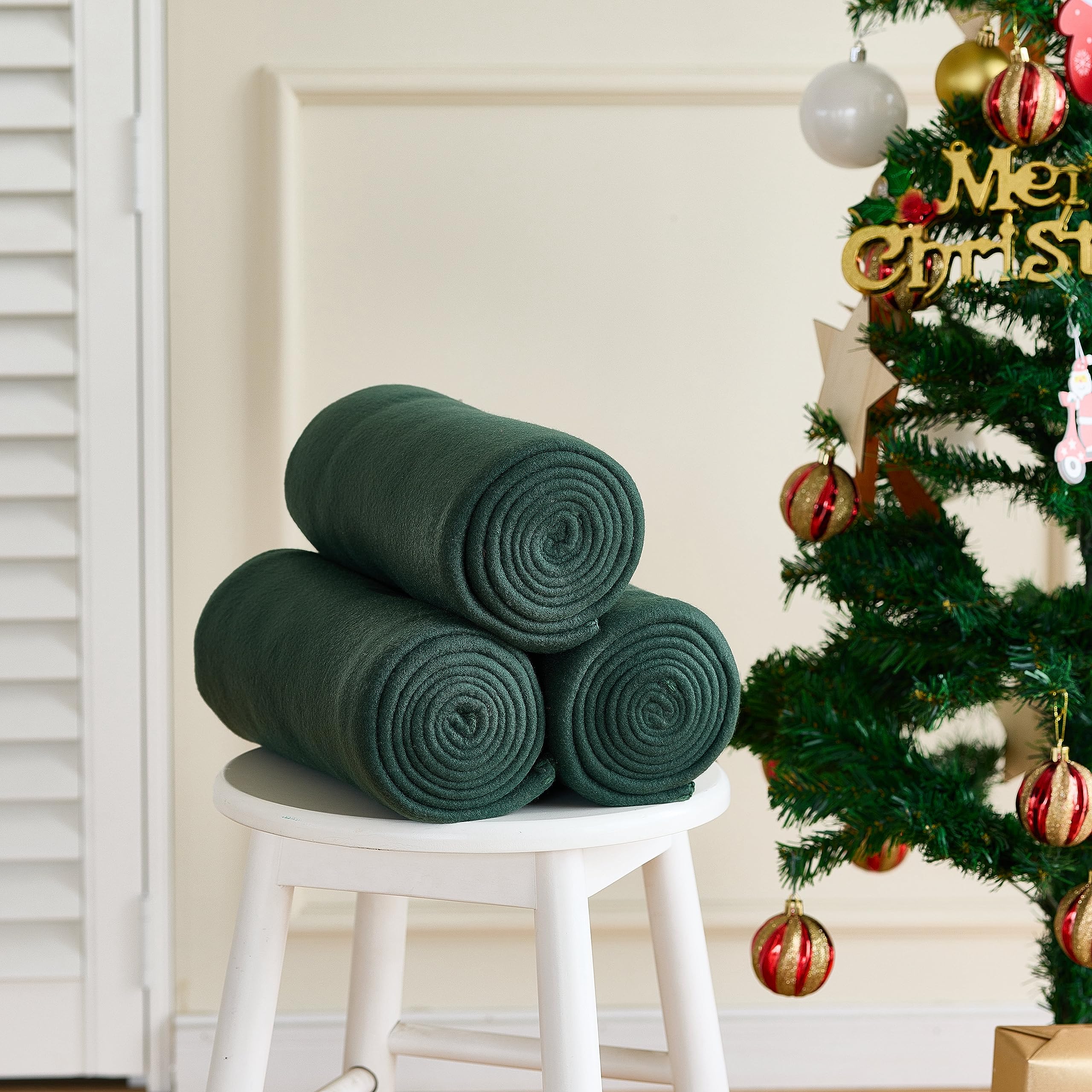 CAI TENG Blankets Throws Fleece Blanket Bulk Green Lightweight Warm Kids Blanket Soft Cozy Deco Christmas 50 x 60 Dog Blanket Bulk Fleece Fabric Blanket for Bed Sofa Couch Office Outdoor 6 Pack - Image 7