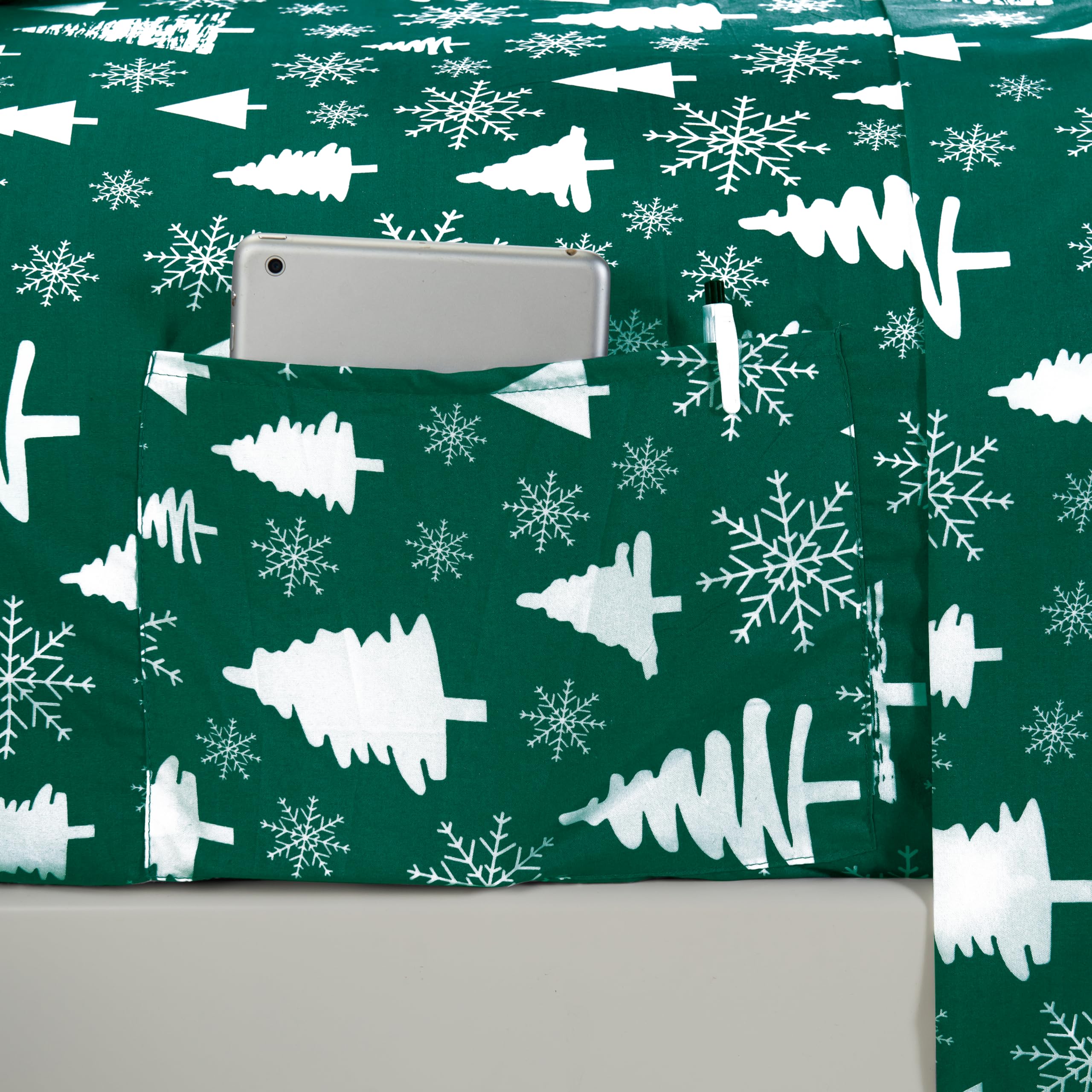 Elegant Comfort Luxury Soft Bed Sheets Holiday Pattern 1500 Premium Hotel Quality Microfiber - Softness Wrinkle and Fade Resistant (6-Piece) Bedding Set, Queen, Hunter Green Christmas Tree - Image 8