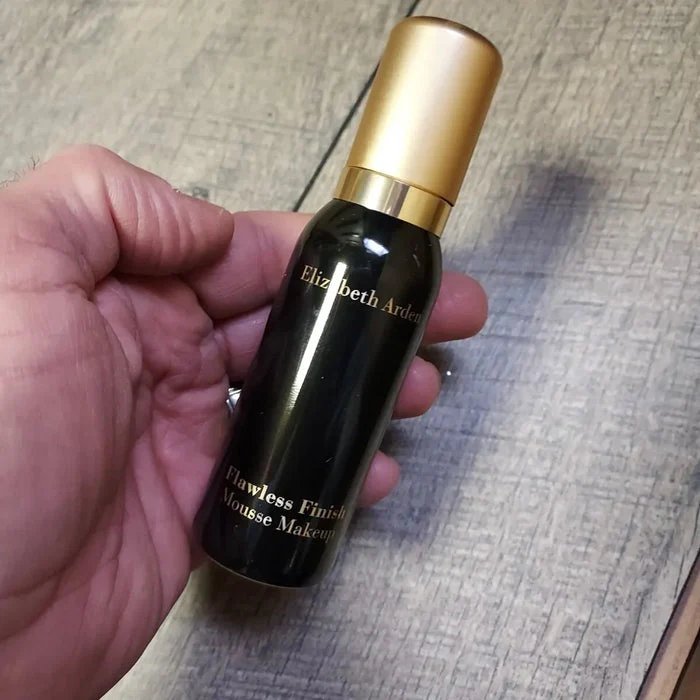 Elizabeth Arden Flawless Finish Mousse Makeup, Face Makeup, Natural Finish 1.4 Oz - Image 4