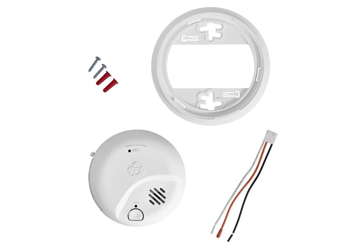 First Alert 10 Year Back Up Hard-Wired w/Battery Back-Up Ionization Smoke and Carbon Monoxide Detect - Image 4