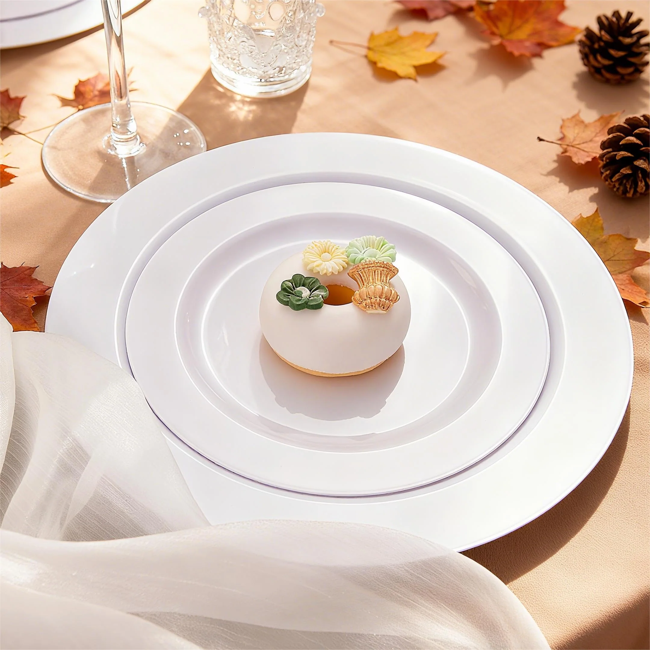 FLOWERCAT 60PCS White Plastic Plates - Heavy Duty White Disposable Plates for Christmas/Thanksgiving Party/Wedding -serve for 30 guests Include 30PCS 10.25" & 30PCS 7.5" Plates for Party - Image 4