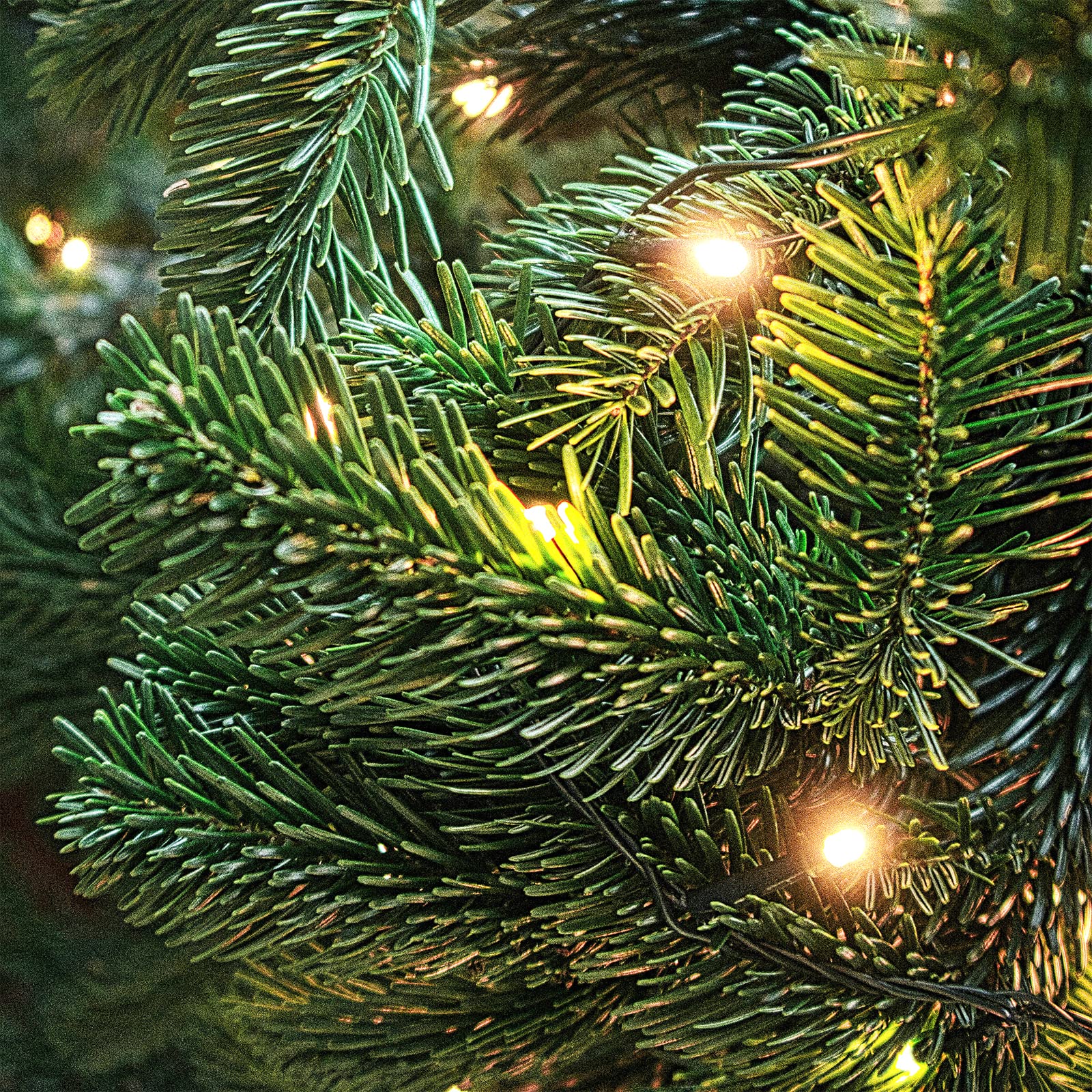 Hananona 50 Pcs Artificial Pine Branches Green Plants Pine Needles DIY Accessories for Garland Wreath Christmas and Home Garden Decor (50, Green) - Image 3