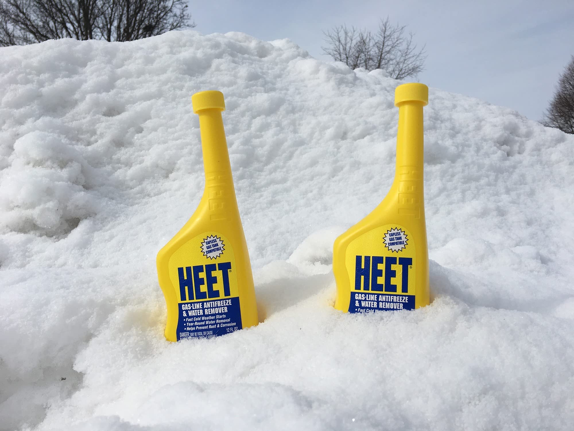 HEET Water Remover & Premium Gas Line Antifreeze, Removes Water from Fuel System, Prevents Gas-line Freezing, Winter Fuel Additive for Fast Cold Weather Starts, 12 fl. oz. - Image 2