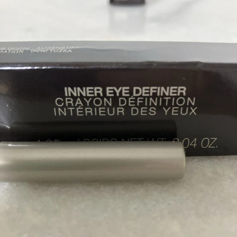 Laura Mercier Inner Eye Defined BLACK NAVY  NEW W BOX 0.04oz. Free 🎁 - Image 3
