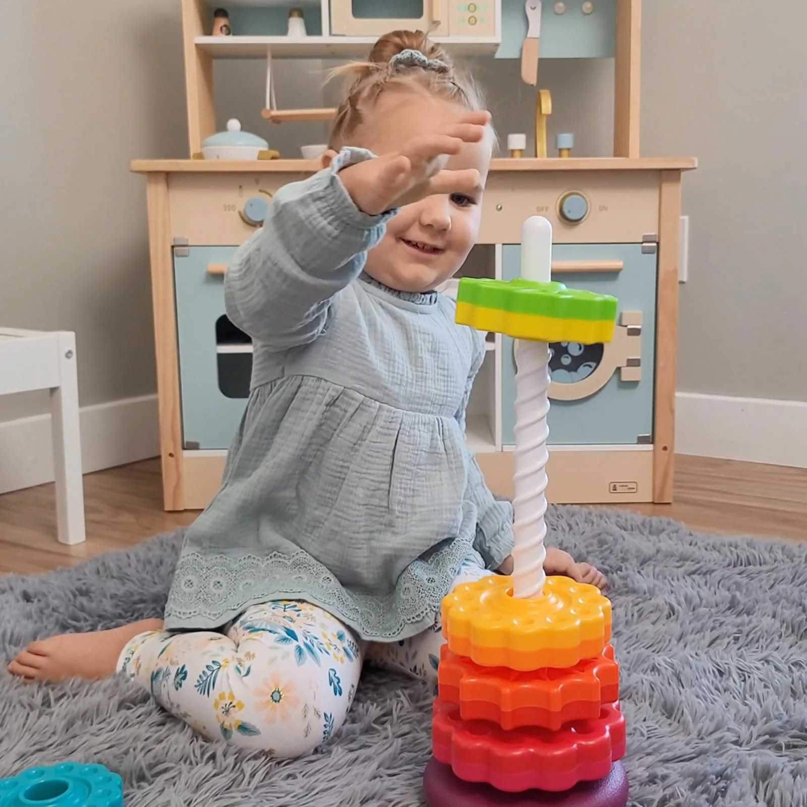 LUCKFUTURE Spinning Stacking Toys, Educational Toddler Toy Stacking Rings Baby Toys, Montessori Toy for Girls and Boys, Spin Gears Christmas Birthday Gift for 1-3 Year Old - Image 7