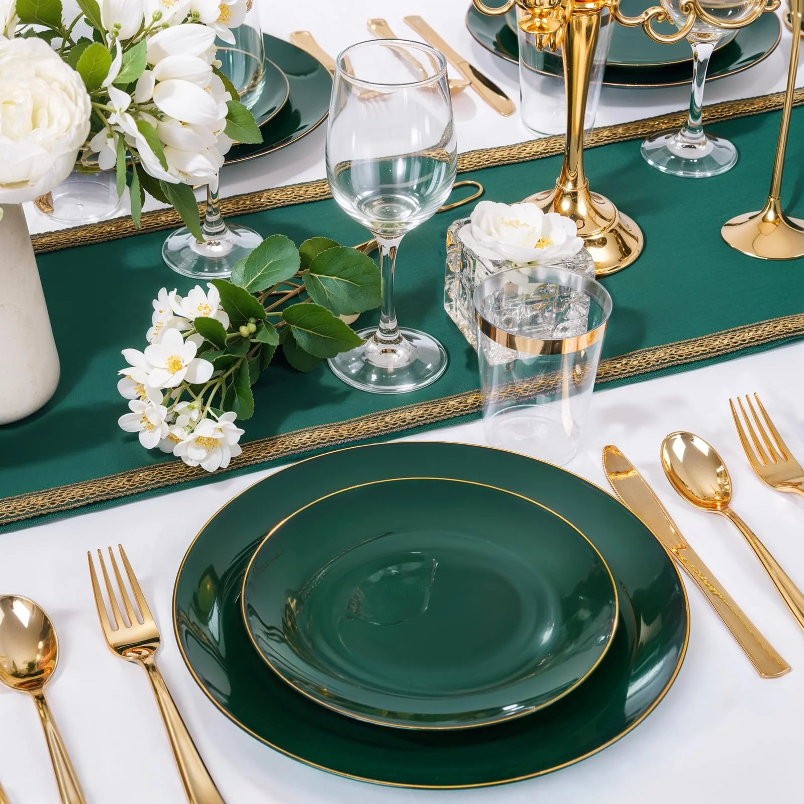 Nervure 100Pcs Green and Gold Plastic Plates - 10.25inch Disposable Green Dinner Plates - Heavy Duty Plastic Plate Ideal for Wedding & Party & Christmas - Image 5