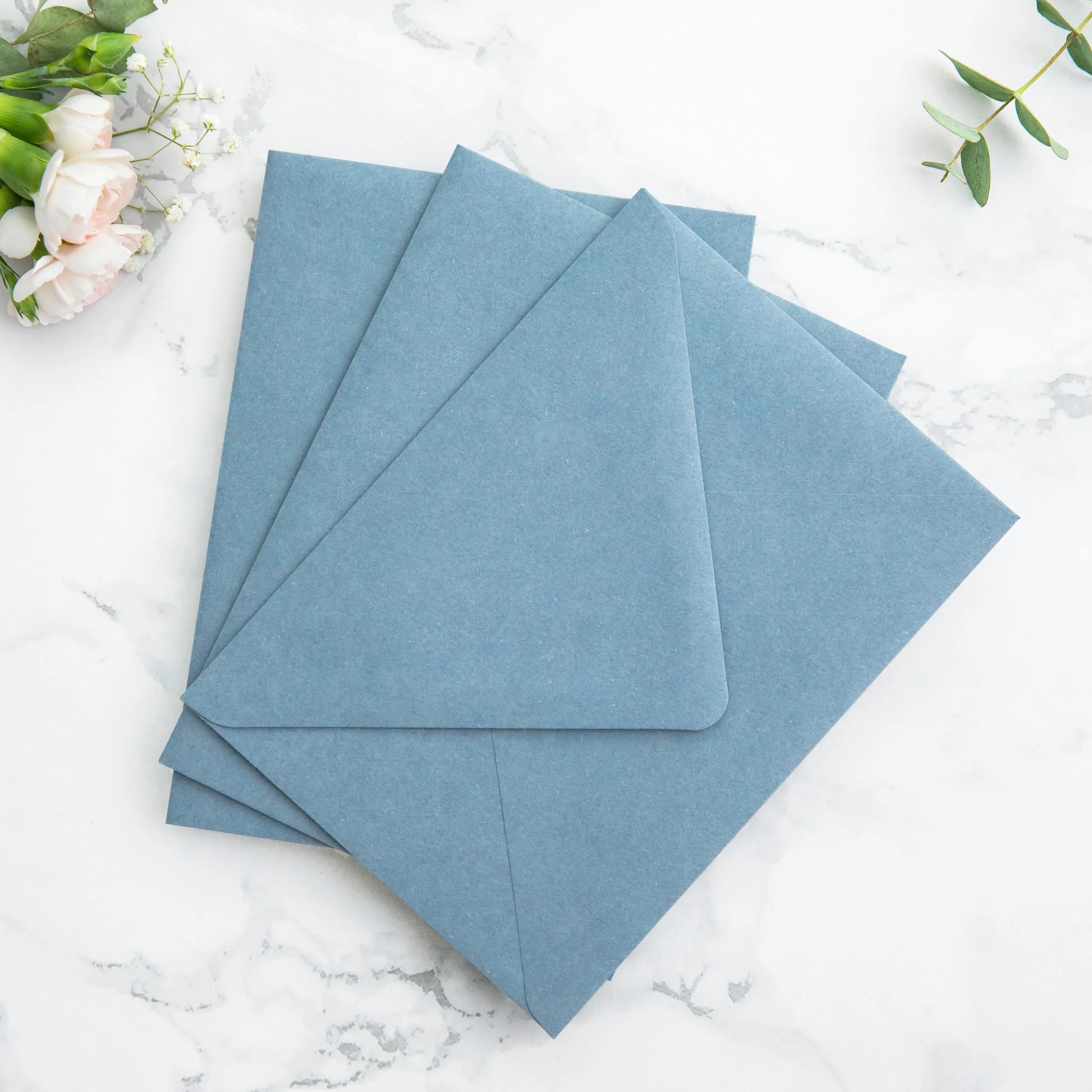 PONATIA 50PCS A7 Euro Flap Envelopes, 5.25 x 7.25'' Dusty Blue Flowers Liner Envelopes for Wedding Invitations, Photos, Postcards, Greeting Cards, Christmas Gift Cards, Acrylic Mailing, 5x7 envelopes - Image 3