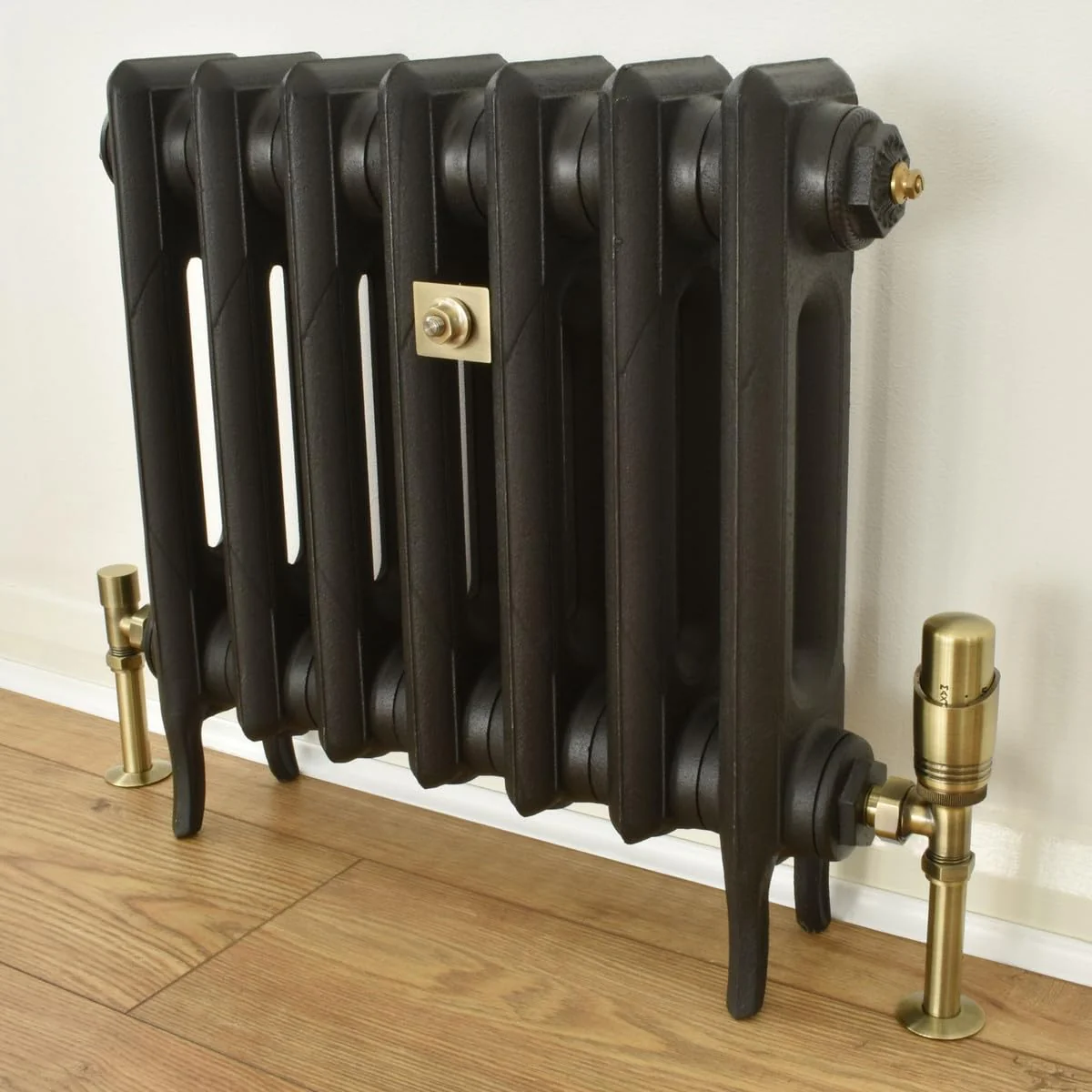 Sandy Beach Antique Brass Radiator Valves - Straight with Lockshield (15mm) - Image 2