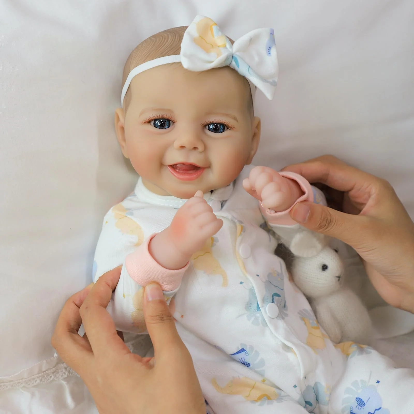 SCOM Baby Doll Girl, 18 inch Realistic Soft Body Baby Doll Real Life Cute Baby with Accessories for 3+ Year Old Christmas Birthday Gifts - Image 6