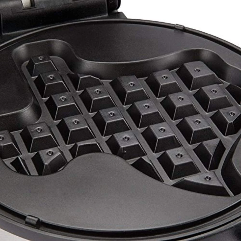 The Texas Waffle Maker - Image 5