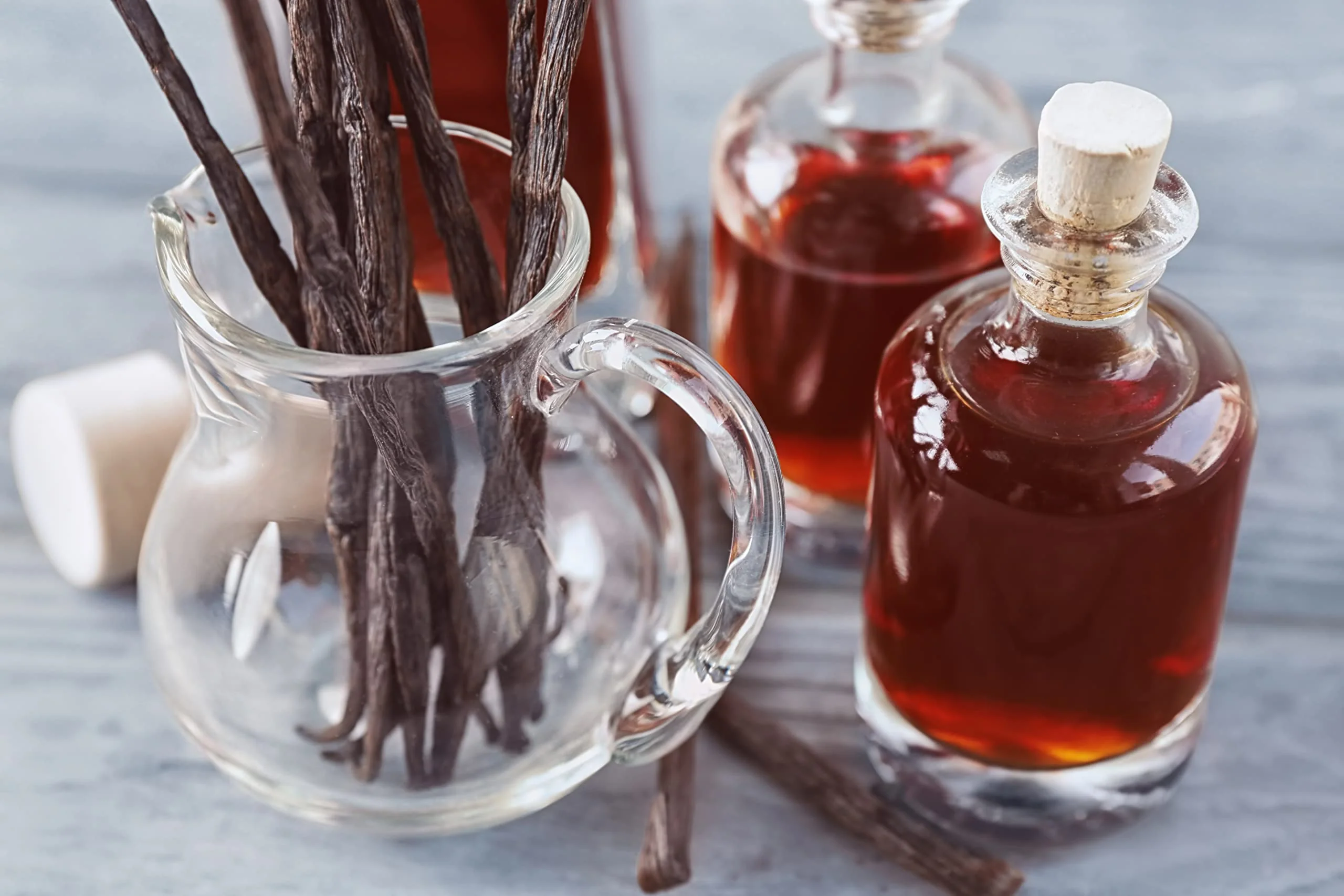 Vanilla Bean Kings - Organic Vanilla Extract - Made with Bourbon Madagascar Vanilla Beans - 4 fl oz – For Baking, Desserts, Home Cooking and Chefs - Image 3