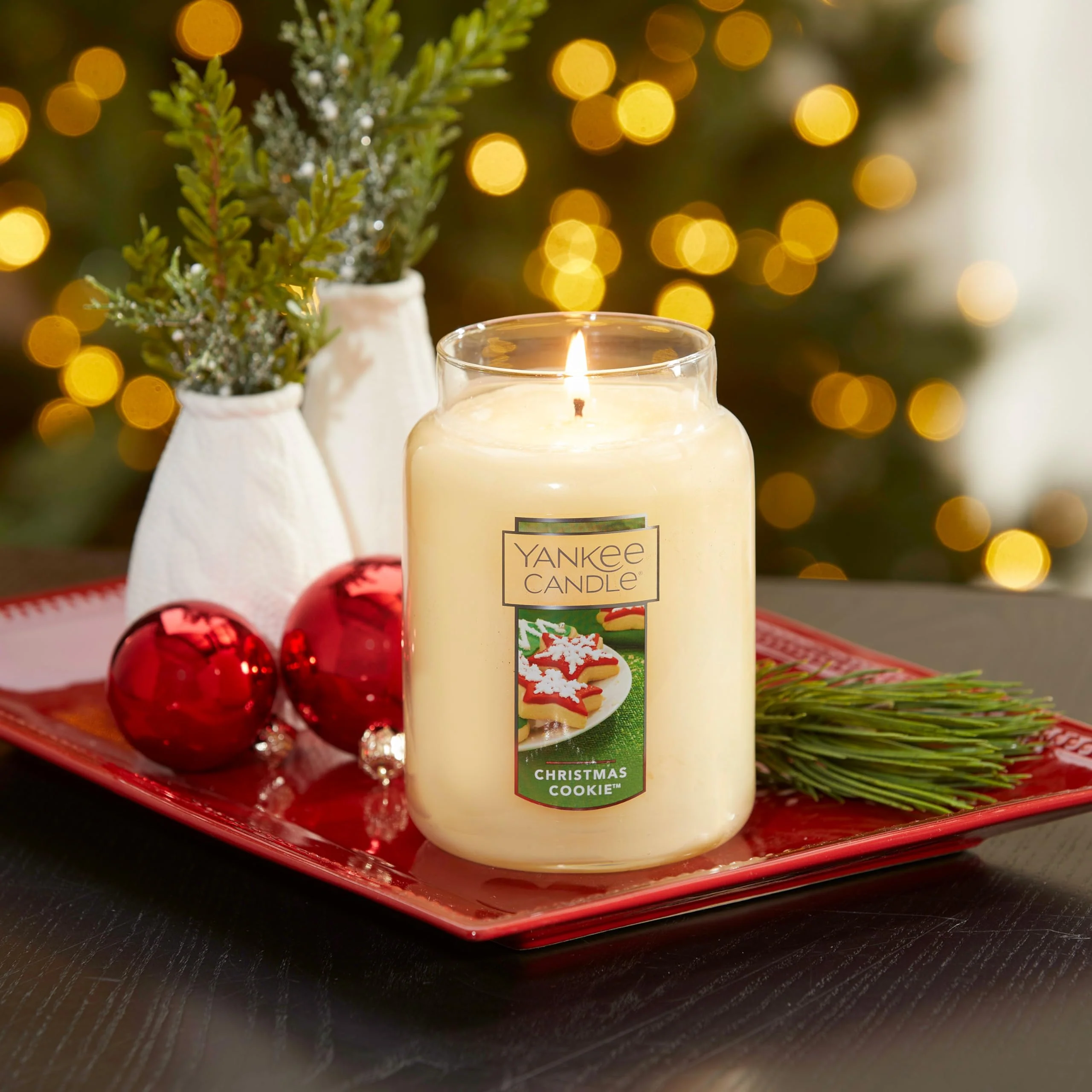 Yankee Candle Christmas Cookie Scented Classic 22oz Large Jar Single Wick Candle Over 110 Hours of Burn Time Perfect for Holiday Gifting and Celebration - Image 9